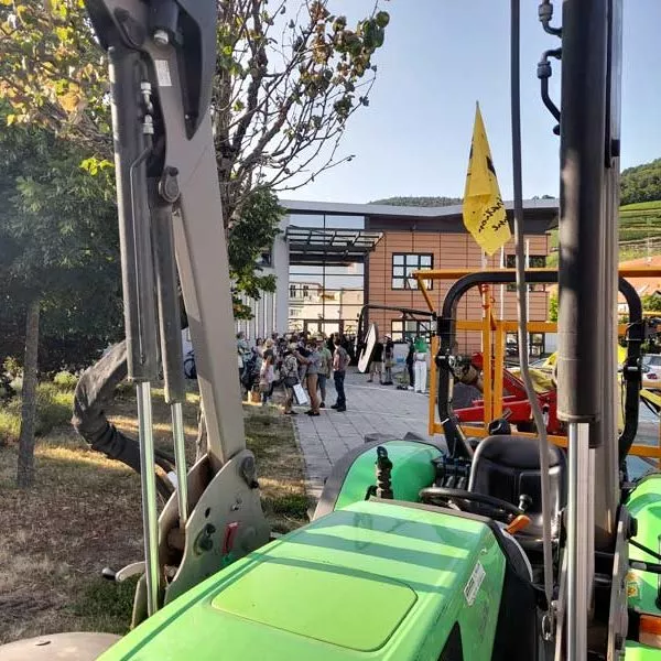 Vue du rassemblement à la CCRG depuis un tracteur vert